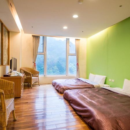 Crystal Hotel Renai Εξωτερικό φωτογραφία