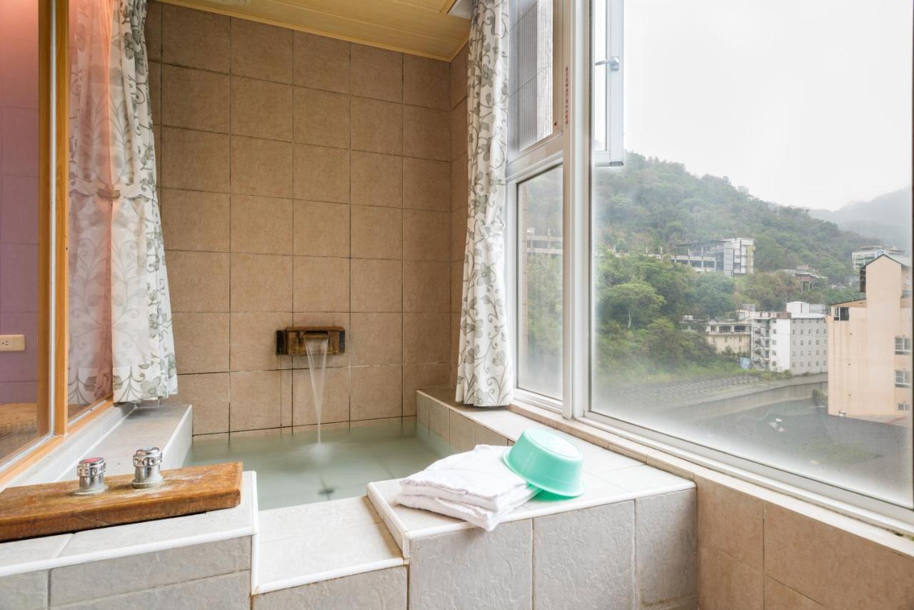 Crystal Hotel Renai Εξωτερικό φωτογραφία