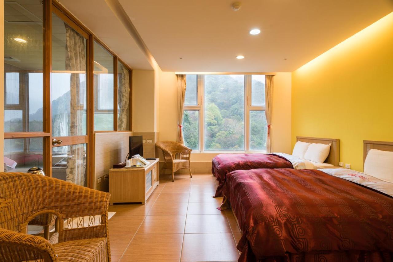 Crystal Hotel Renai Εξωτερικό φωτογραφία