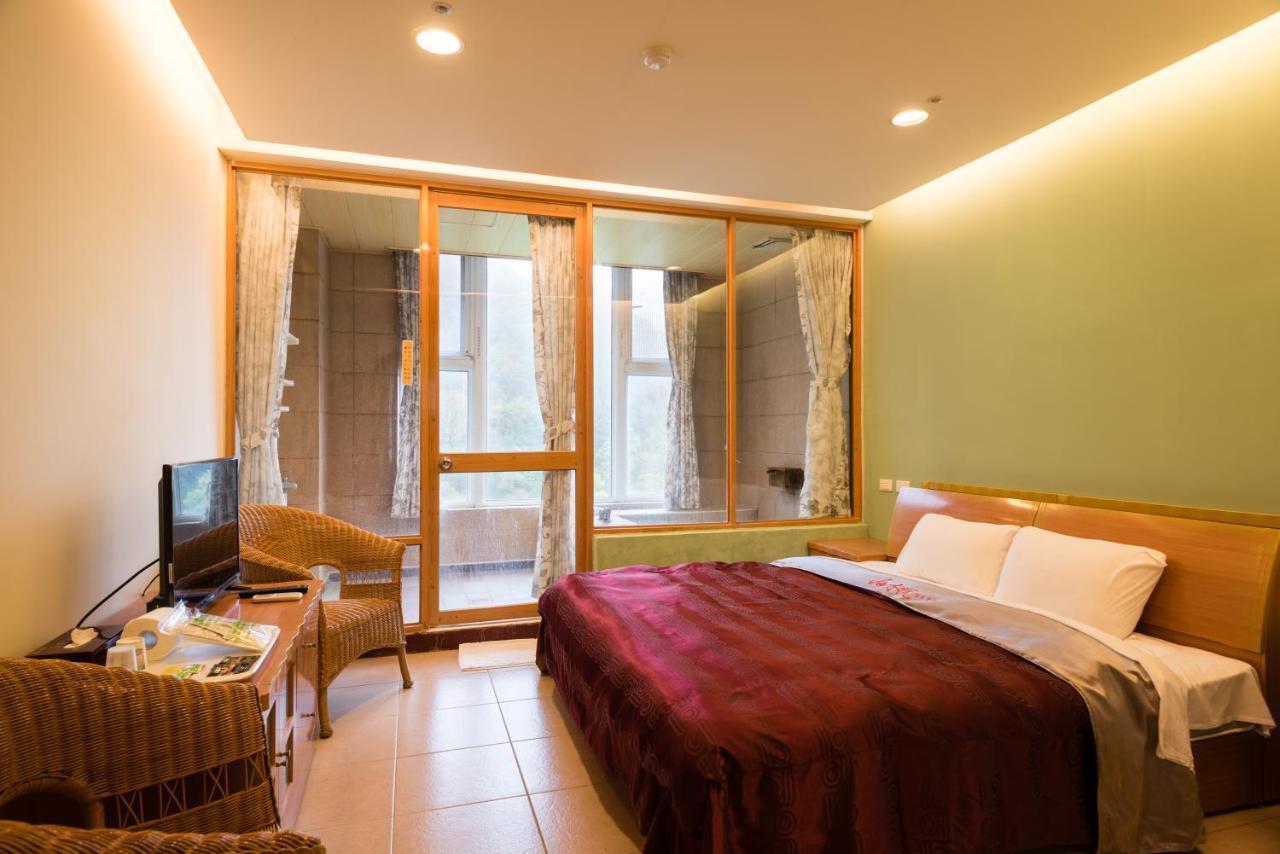 Crystal Hotel Renai Εξωτερικό φωτογραφία