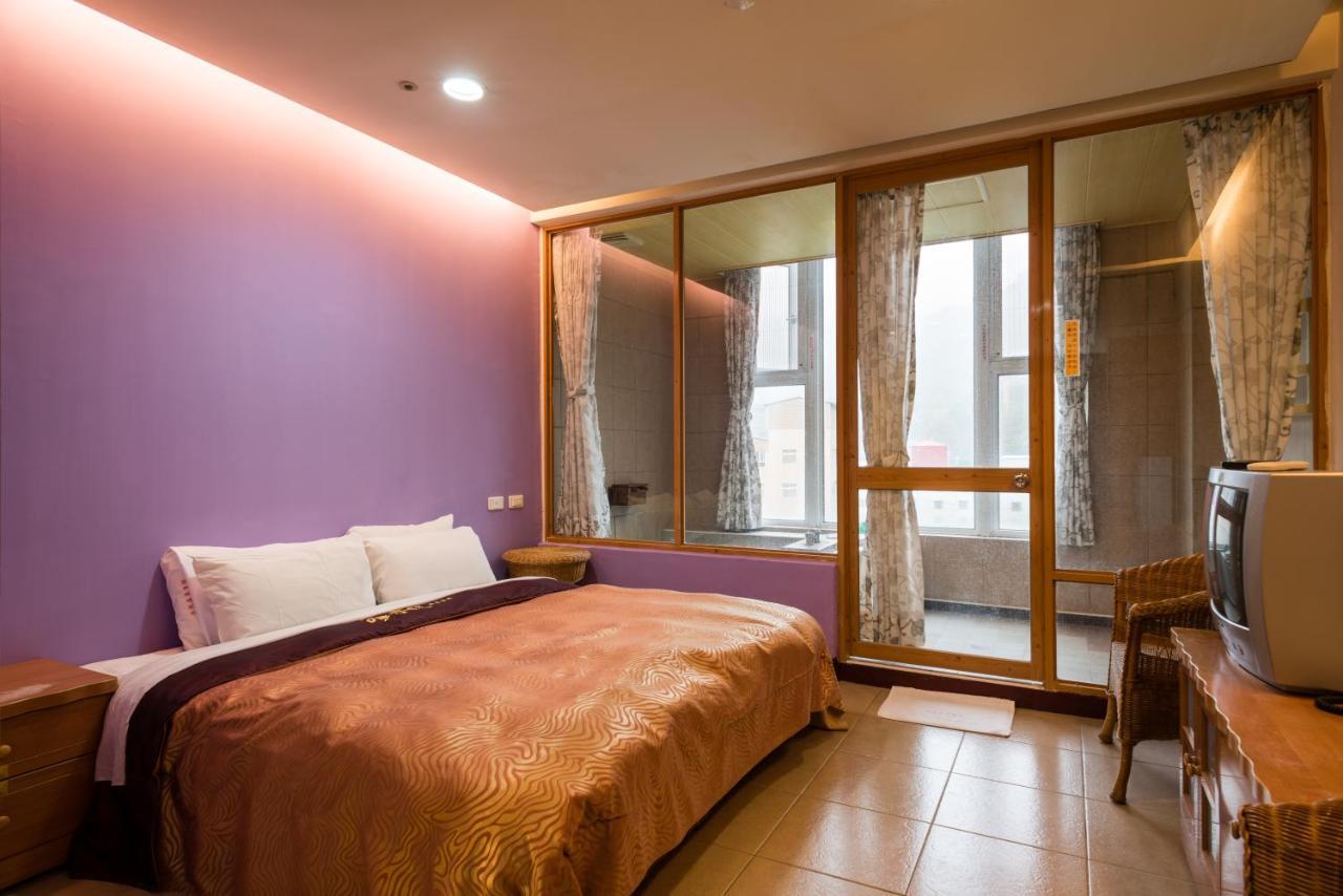 Crystal Hotel Renai Εξωτερικό φωτογραφία