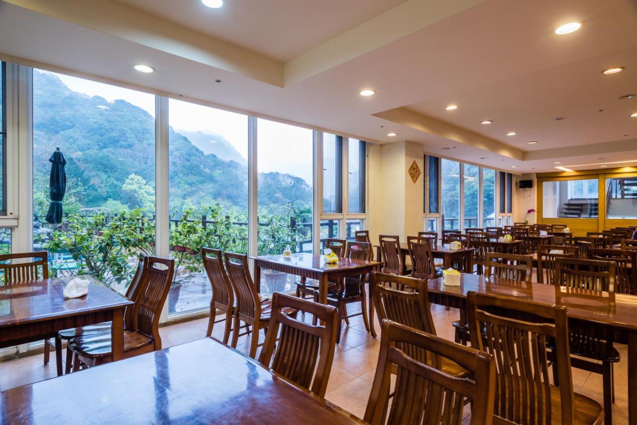 Crystal Hotel Renai Εξωτερικό φωτογραφία