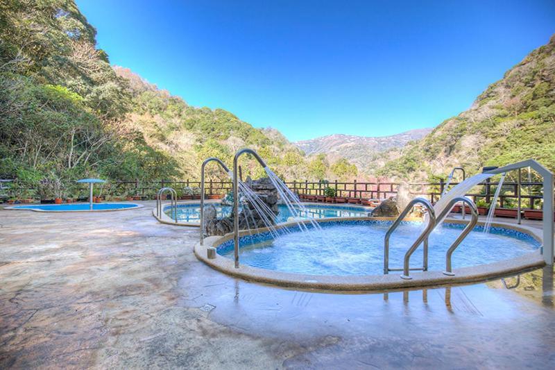 Crystal Hotel Renai Εξωτερικό φωτογραφία