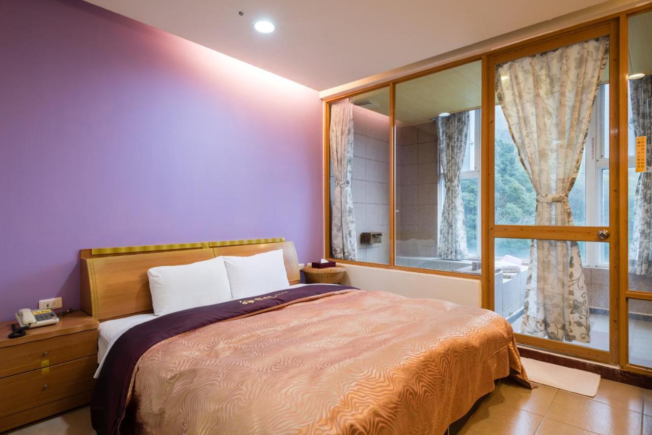 Crystal Hotel Renai Εξωτερικό φωτογραφία